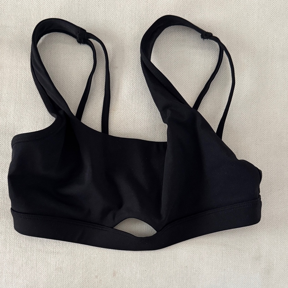 Fleo Black Sports Bra